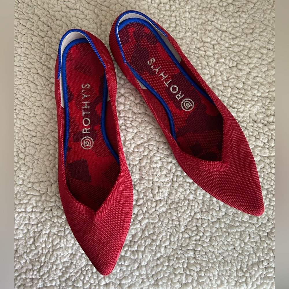 FLASH SALE! Rothy’s The Point - Chili Red